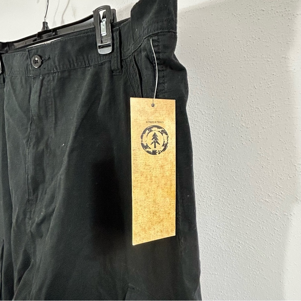 Trees Trails Men's Black Cargo Shorts with Pockets Size 46 NWT - Picture 6 of 11